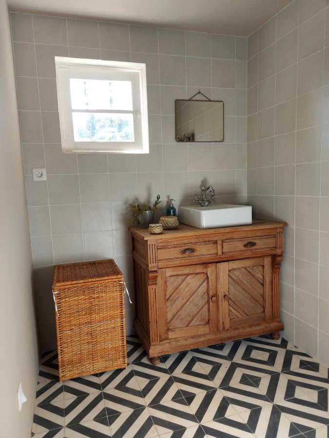 Maison A La Campagne Avec Spa Et Piscine Tourrettes-sur-Loup Εξωτερικό φωτογραφία